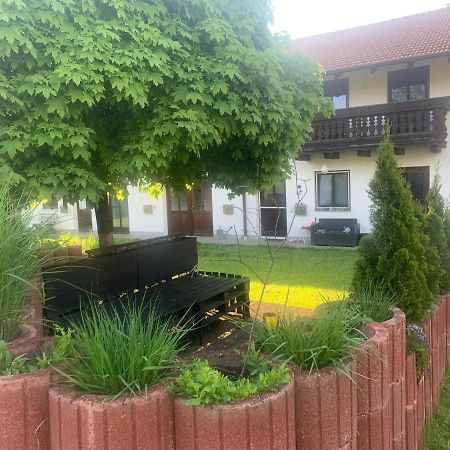 Ferienwohnung Am Ponyhof التوتينغ المظهر الخارجي الصورة