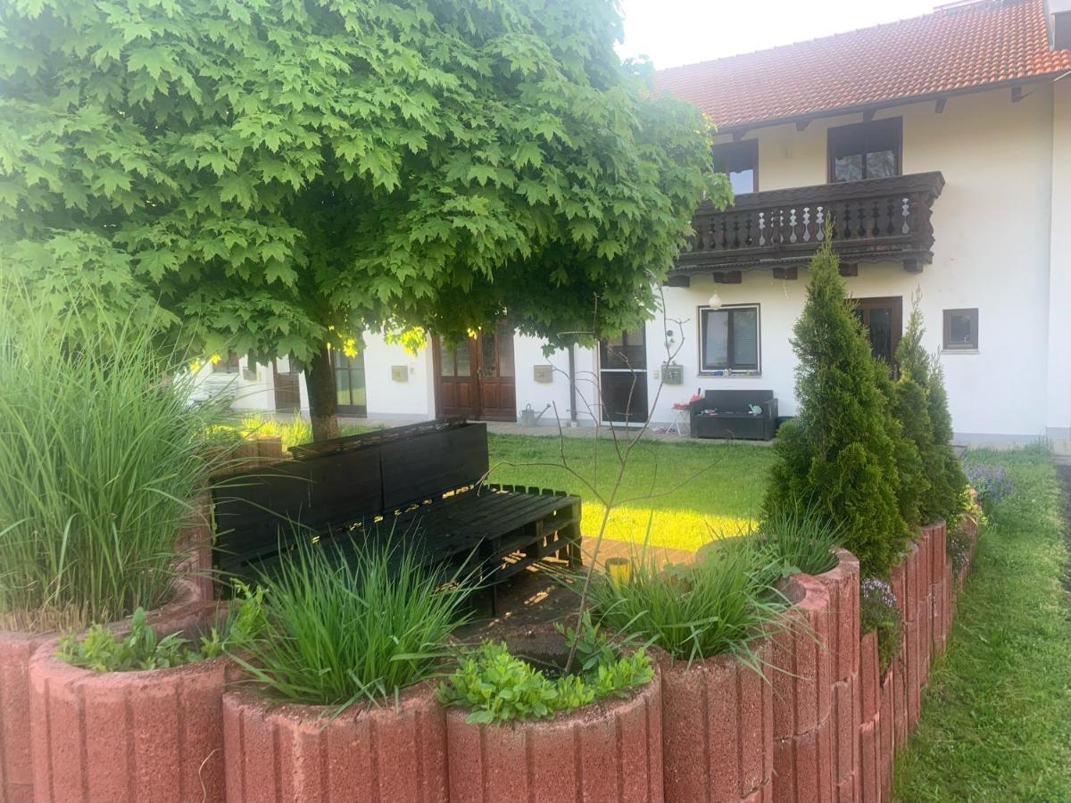 Ferienwohnung Am Ponyhof التوتينغ المظهر الخارجي الصورة